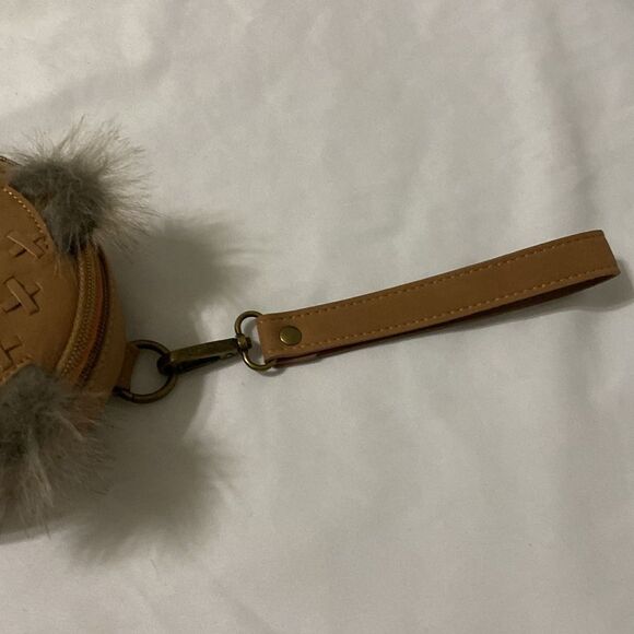 LOUNGEFLY X STAR WARS Wristlet / Belt Bag NWOT - Picture 6 of 7